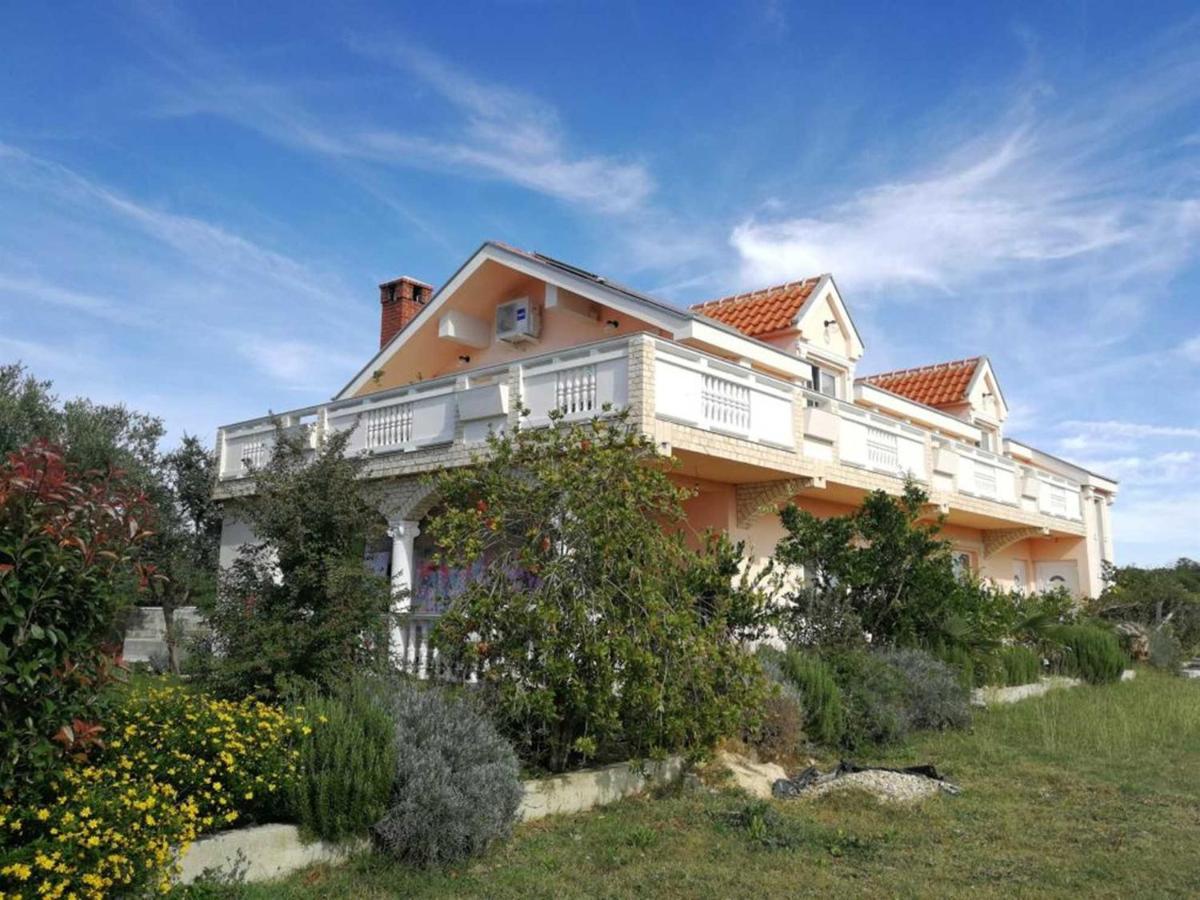 Villa Flora Maris Apartments Привлака Экстерьер фото